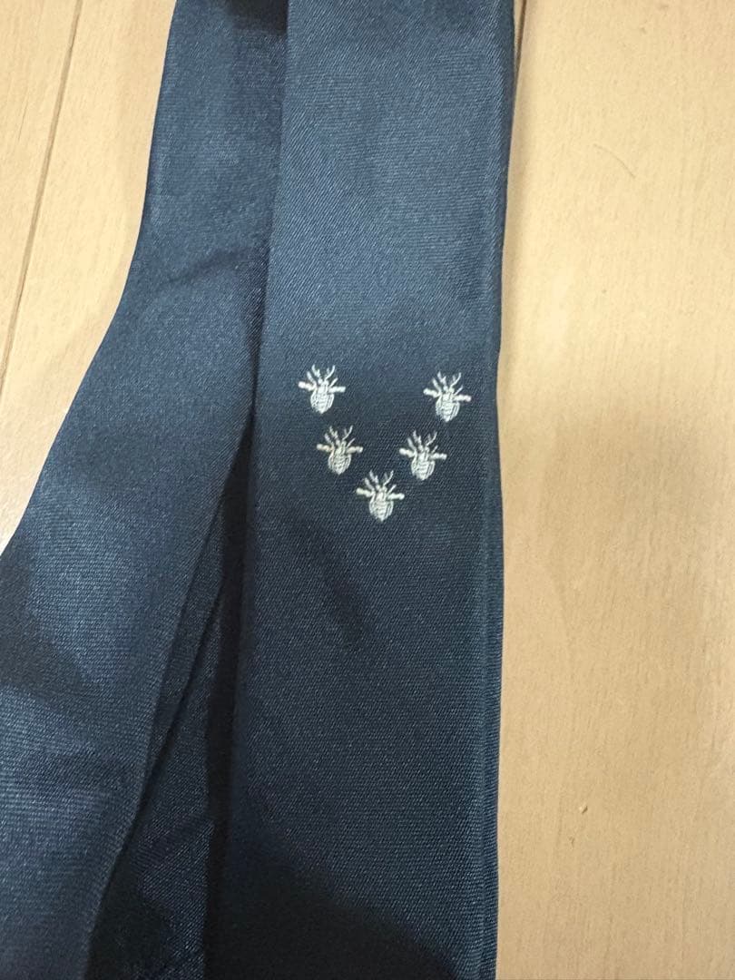 ディオールオム　bee 刺繍　ナロータイ