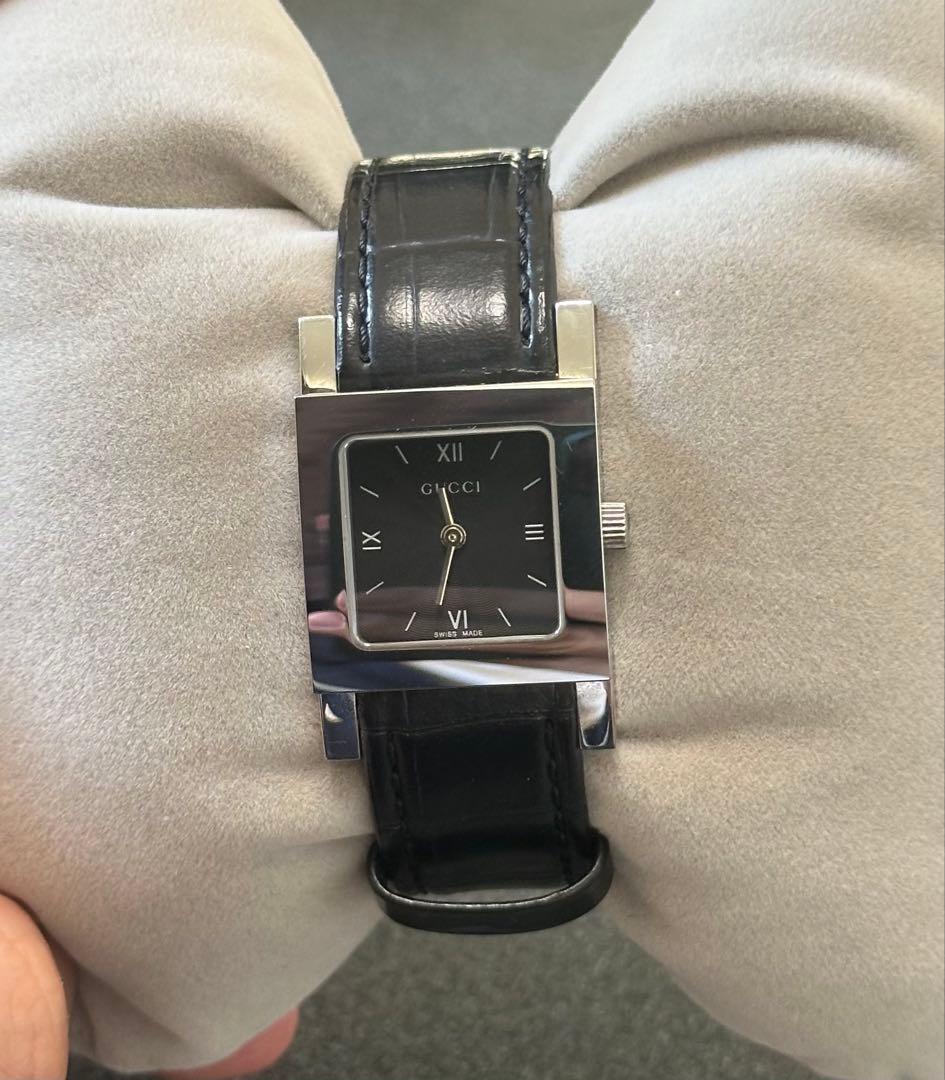 GUCCI 腕時計 7900L クォーツ クロコ型押しベルト ブラック 黒文字盤