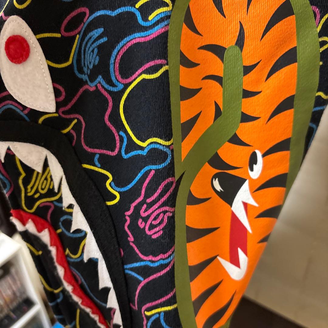 A Bathing Ape グラフィックジャージ