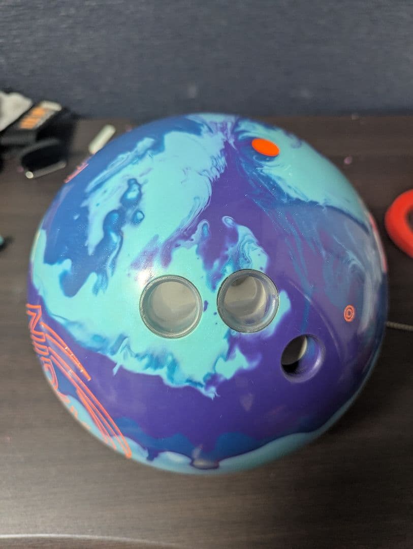 ORIGIN ボウリングボール 14ポンド　サムレス