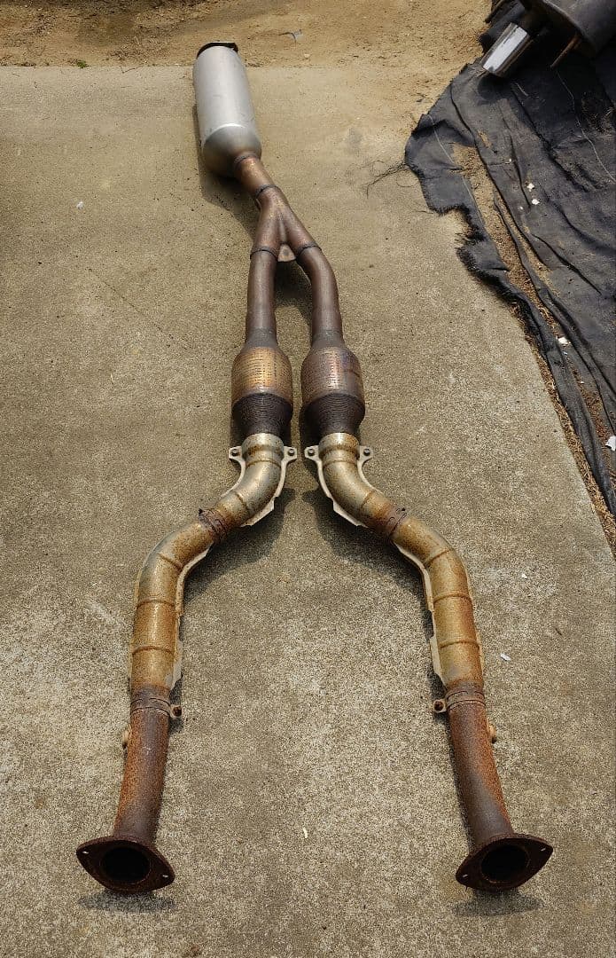 180系クラウン ゼロクラウン 純正 マフラー 第2触媒 触媒 現状品 2個