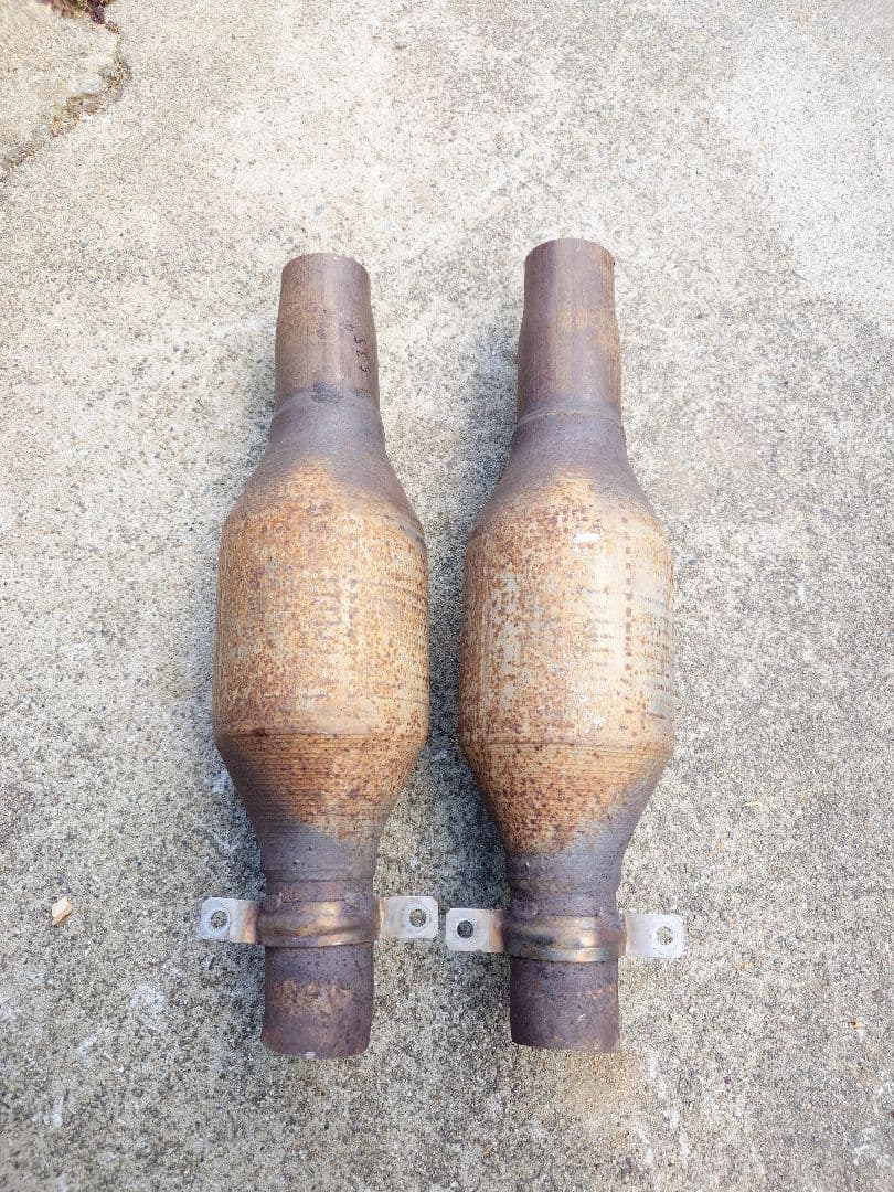 180系クラウン ゼロクラウン 純正 マフラー 第2触媒 触媒 現状品 2個