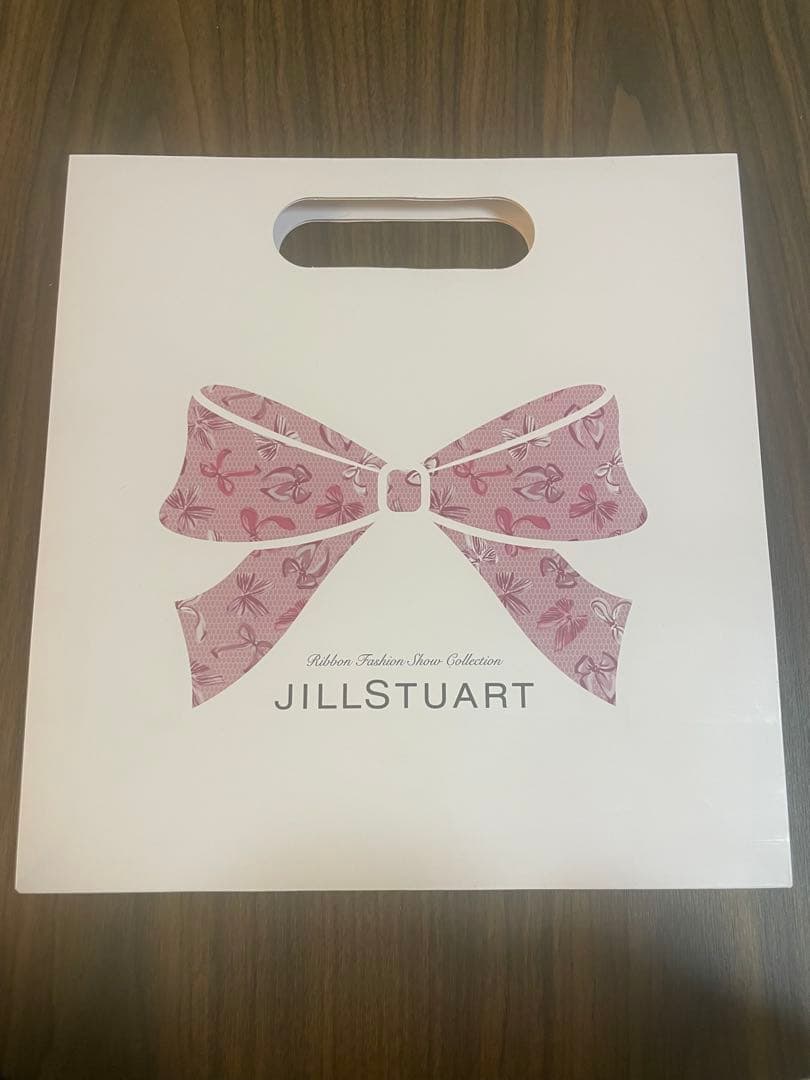 ジルスチュアート　リボンファッションショーコレクション