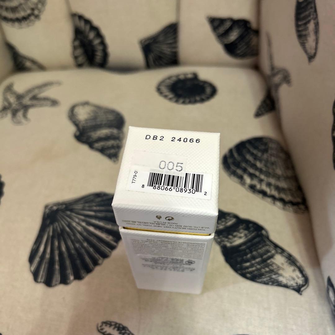 トムフォード　ホワイトスウェード　新品　50ml