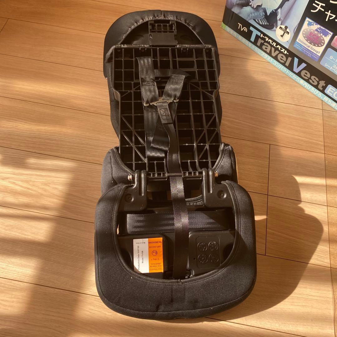 美品・日本育児トラベルベストECプラス チャイルドシート シートベルト専用超軽量