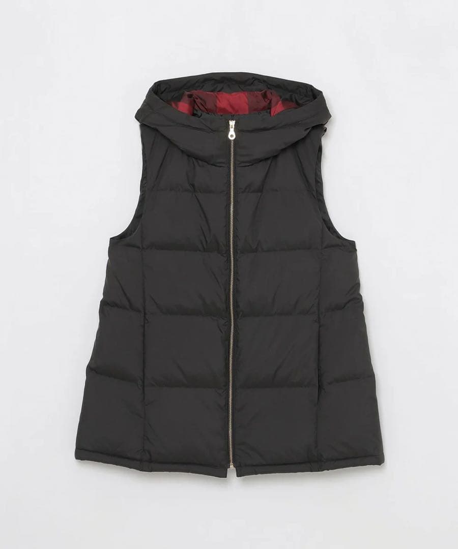 ブルーレーベルクレストブリッジ　ダウンベスト