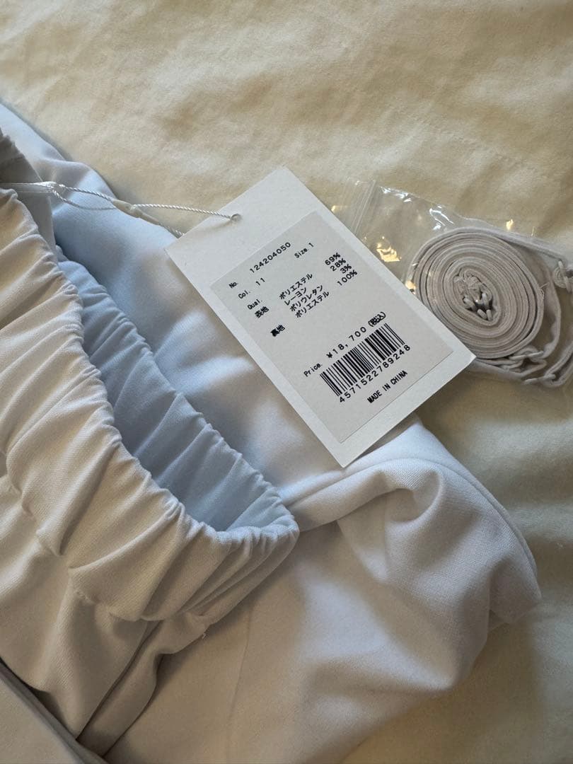 新品 AKTE ベアロンパース