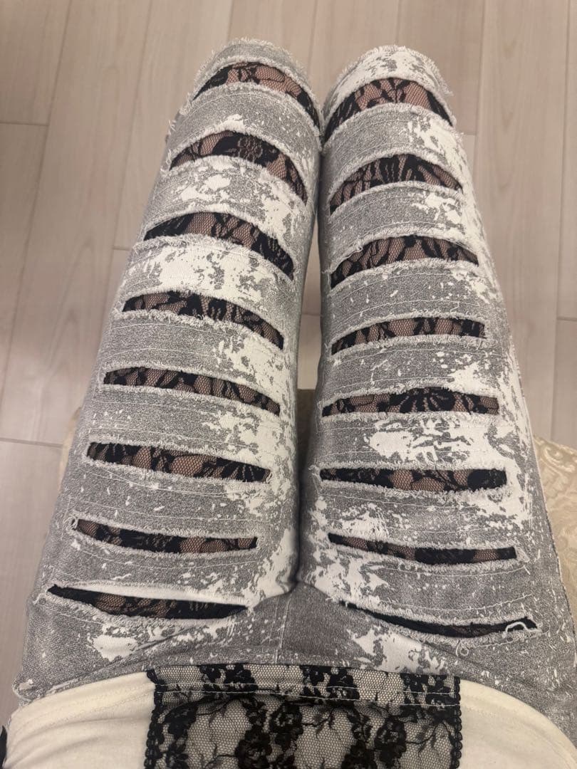 レッグウェア grey ripped lace leggings