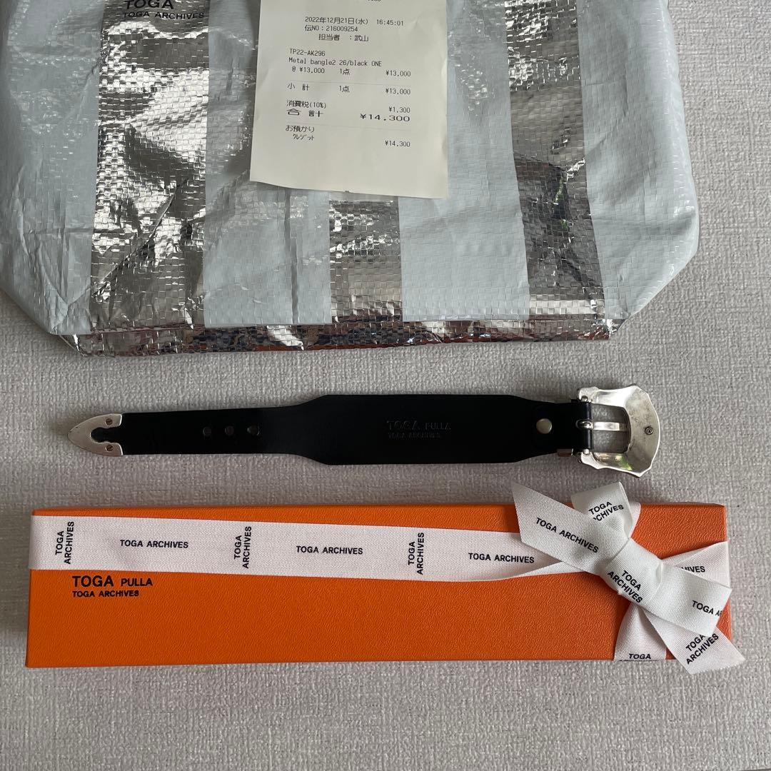 TOGA ARCHIVES l bangle2 ブラック　バングル