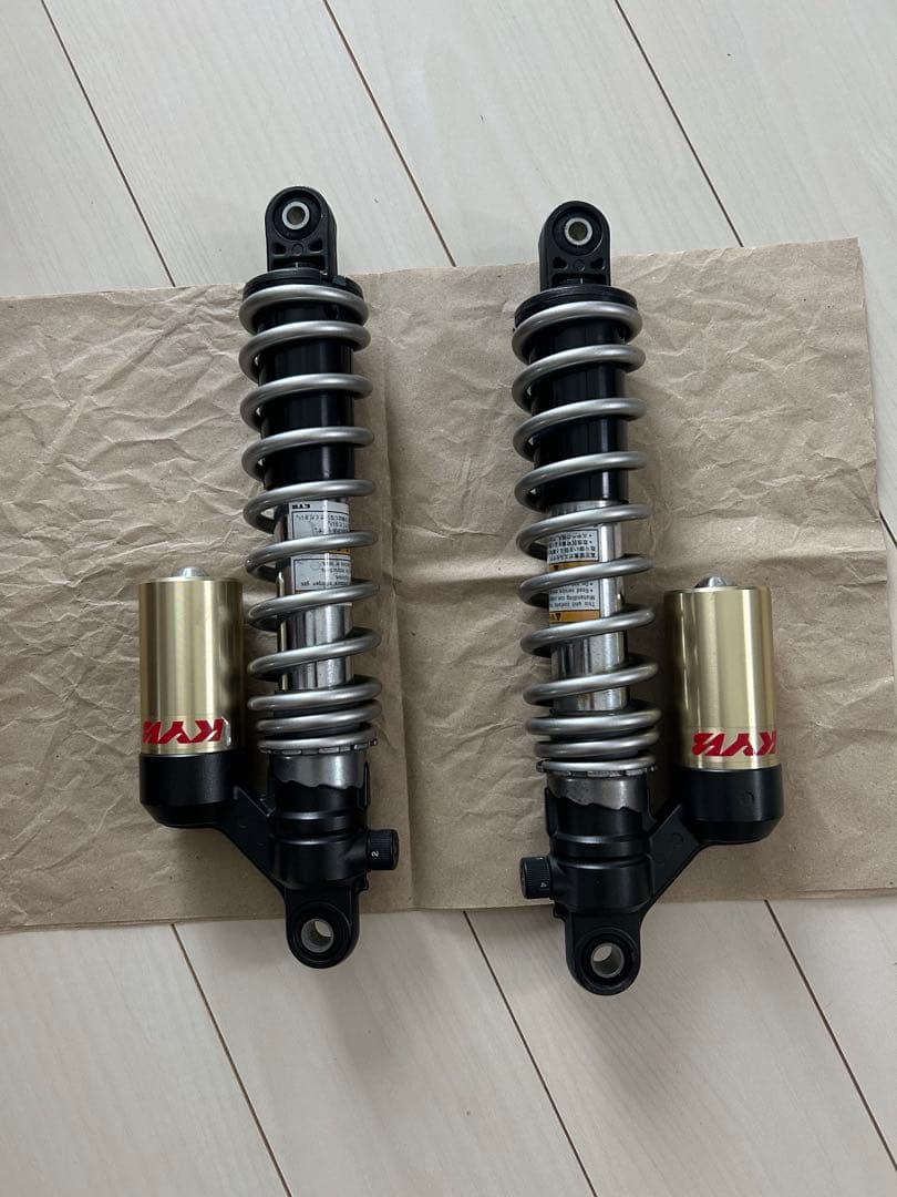 海さま専用 ZRX1200ダエグ　ファイナルエデューションリアサス