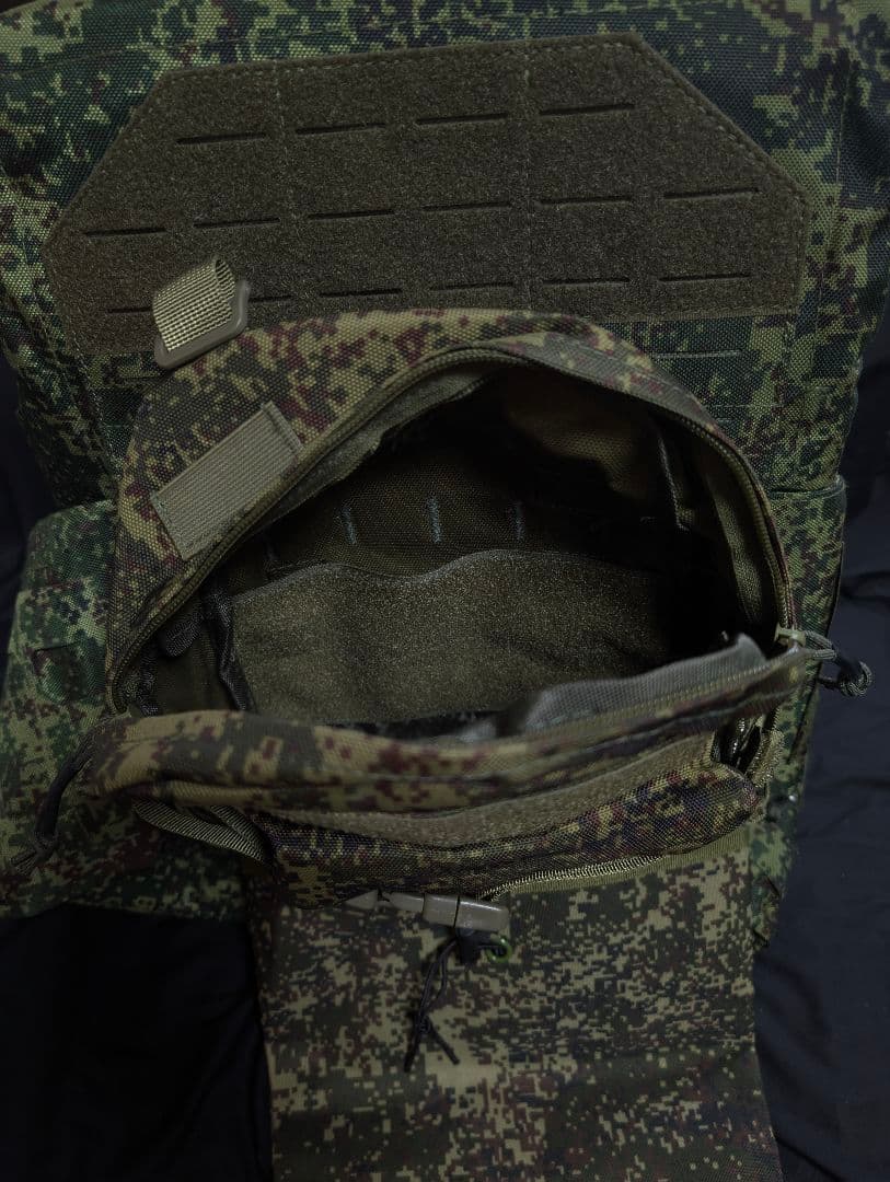 【赤字出品】ロシア軍　デジタルフローラ　プレートキャリア