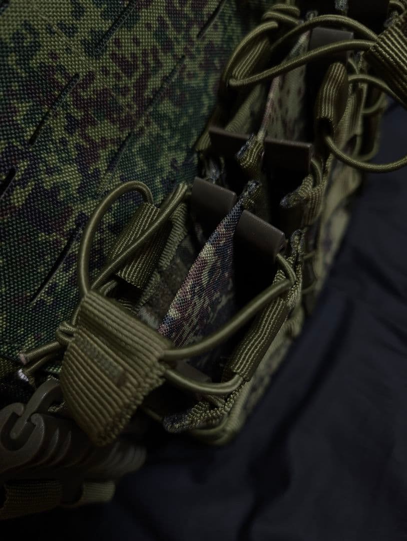 【赤字出品】ロシア軍　デジタルフローラ　プレートキャリア