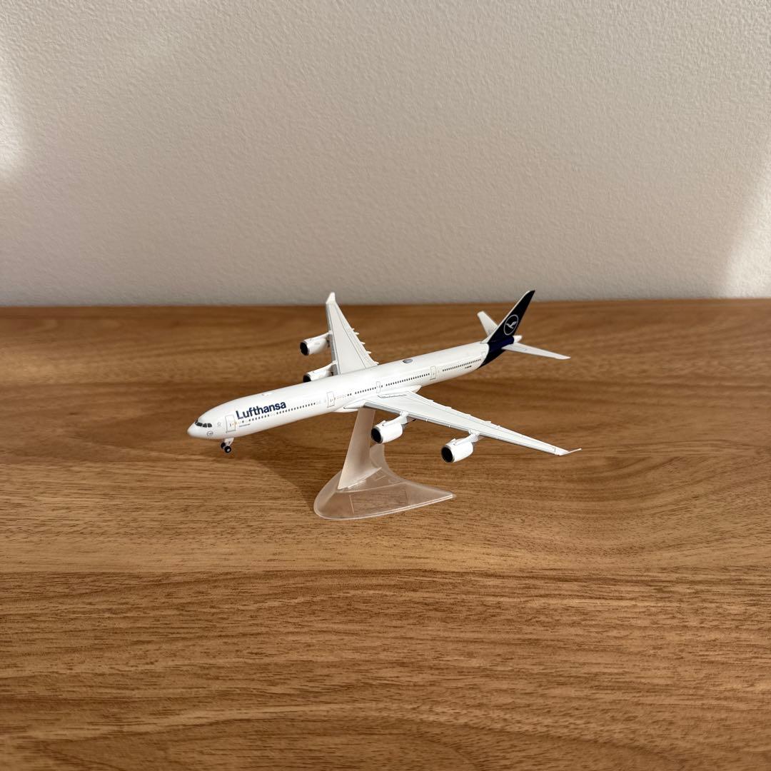 航空機・ヘリコプター Herpa Lufthansa A340-600 1/500