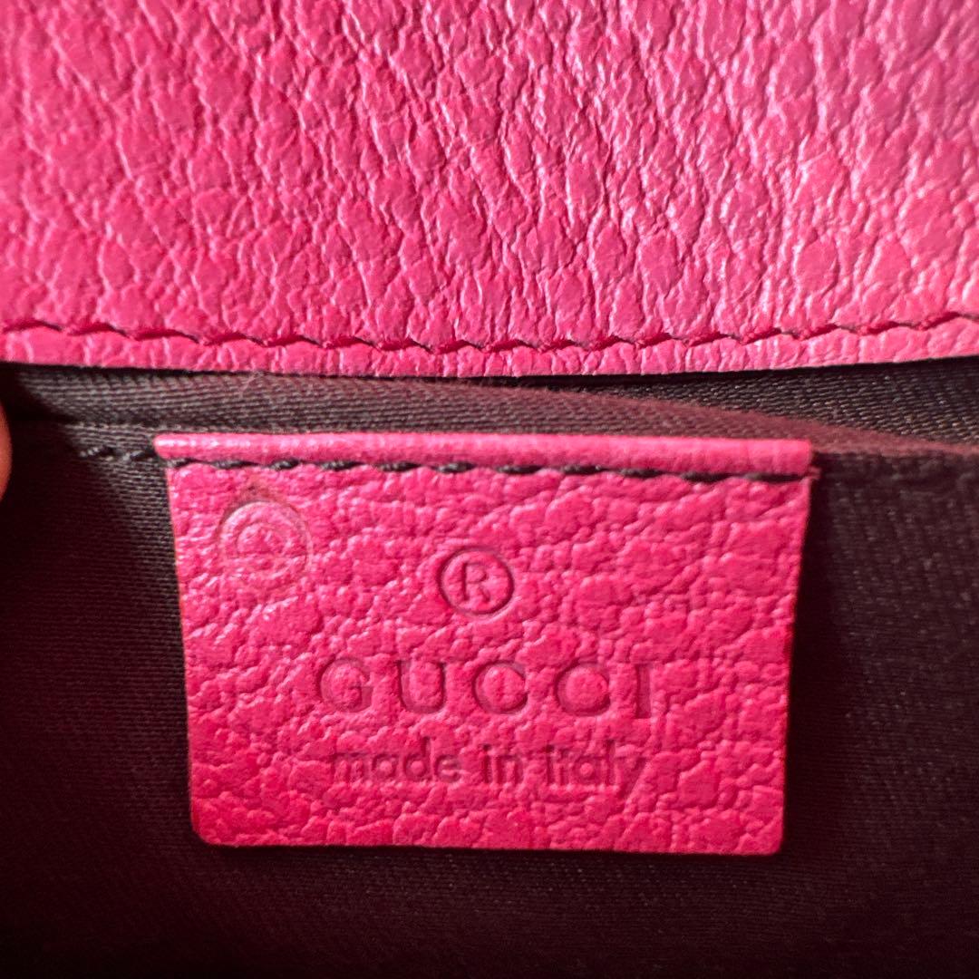 美品GUCCI (グッチ)のピンク 牛革バッグ バンブーハンドル