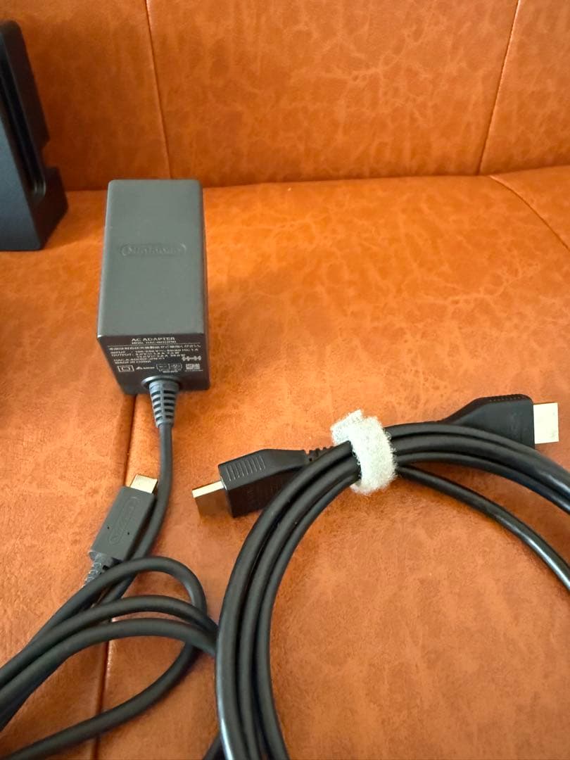 Nintendo Switch 本体 + ポケモンバイオレットセット 短期使用