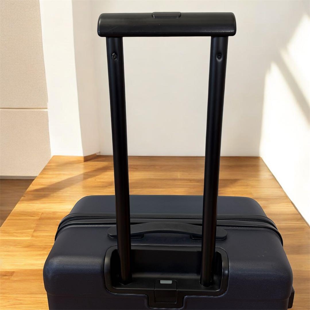 無印　キャリーケース　キャリーバーの高さを自由に調節できるストッパー付き　ハード