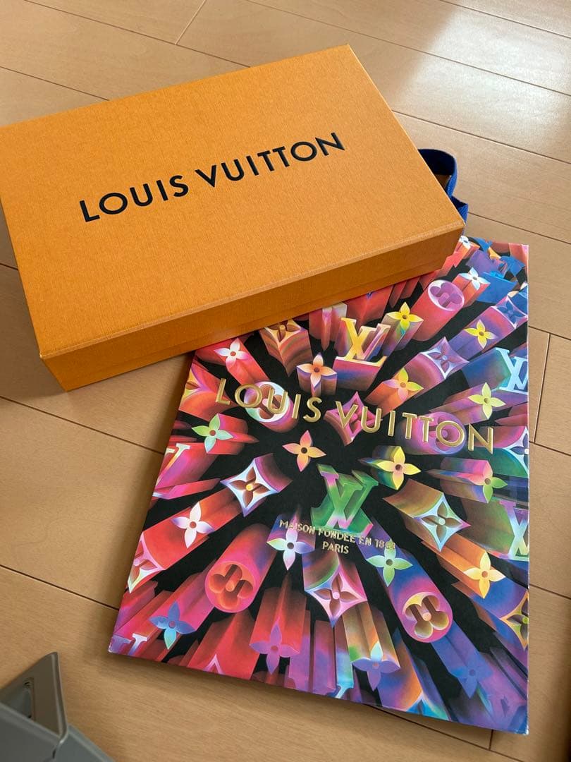 マフラー　ブラック