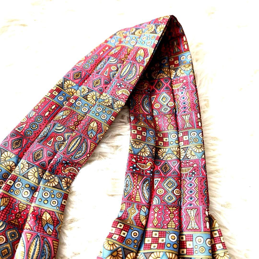 極美品　HERMES エルメス アスコットタイ シルク 幾何学柄 レッド 箱付