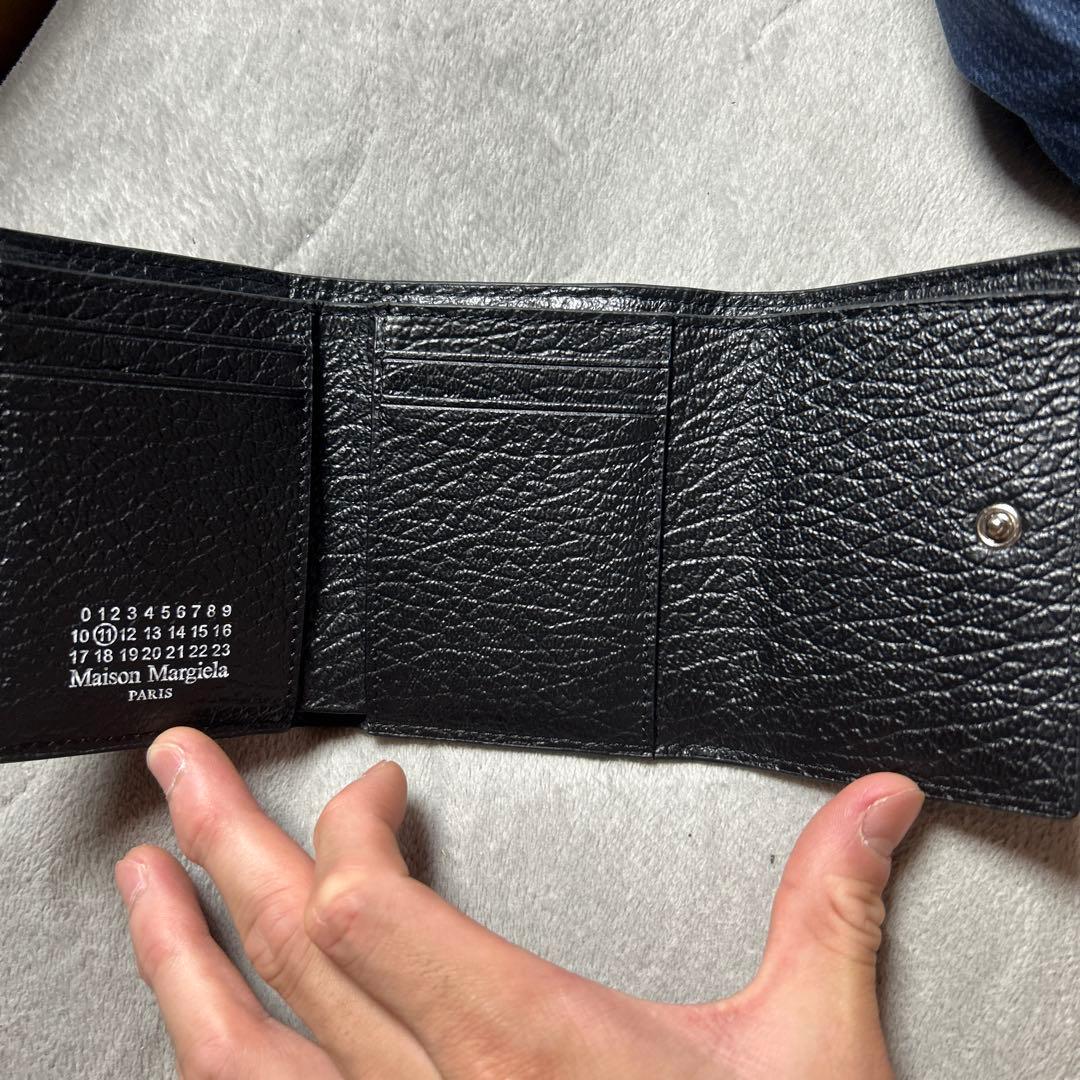 三つ折り財布 ブラック