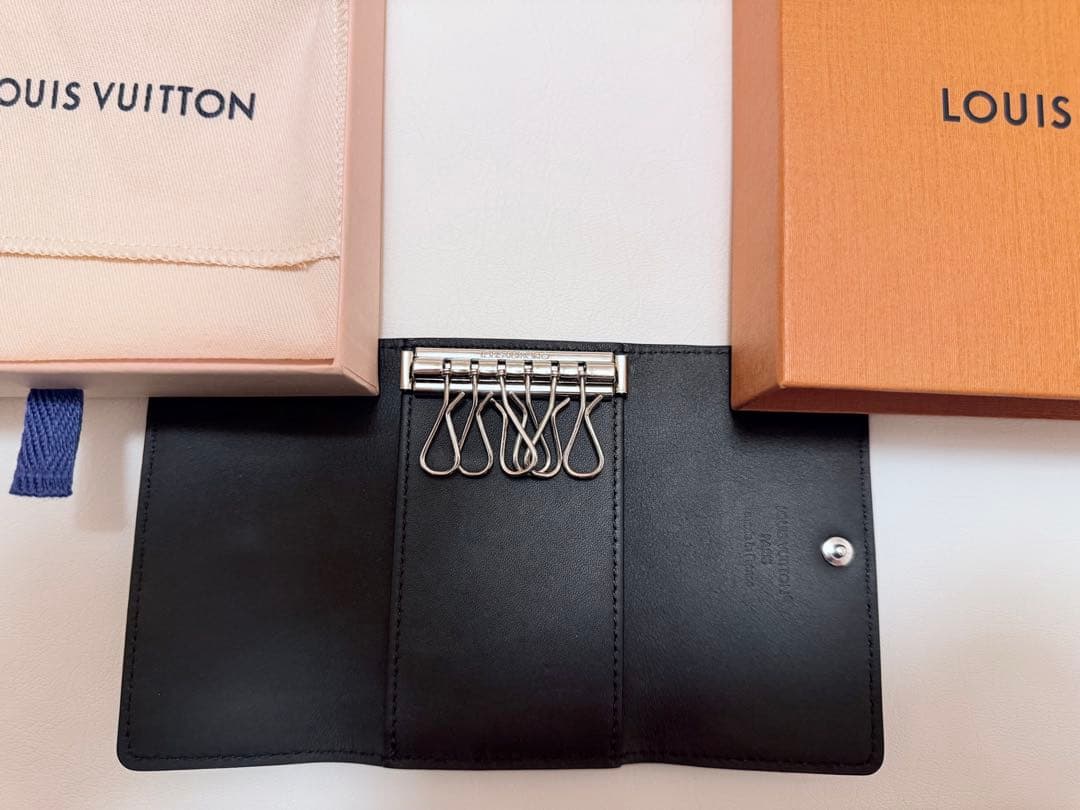 そら ルイヴィトン モノグラム ミュルティクレ6 M14825 キーケース