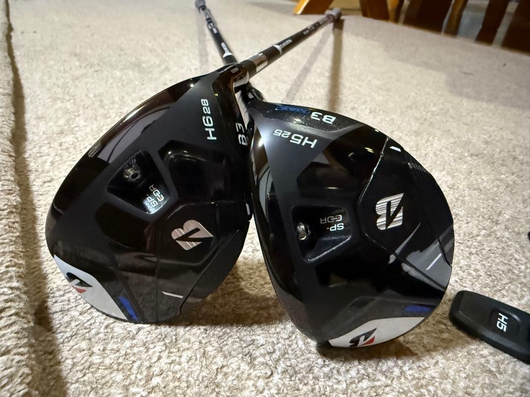 ブリヂストンB3Max U5 U6ユーティリティ2本セット　ヘッドカバー付き