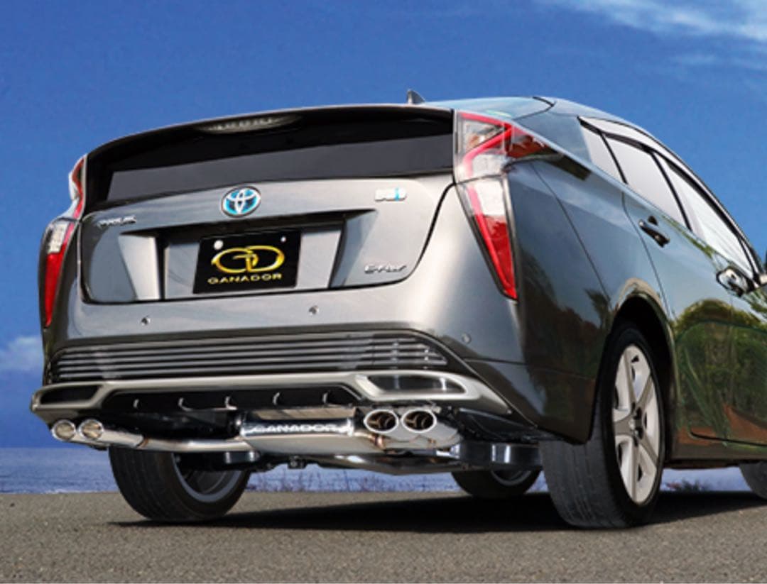 【イヌ】　プリウス50系 GANADOR（ガナドール）マフラー