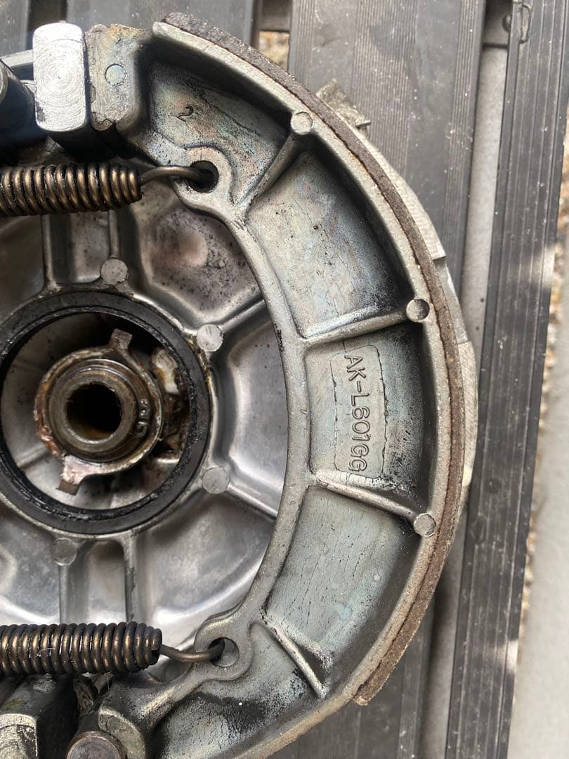 SR400 1JR 2型　フロントドラムパネル&ブレーキシュー
