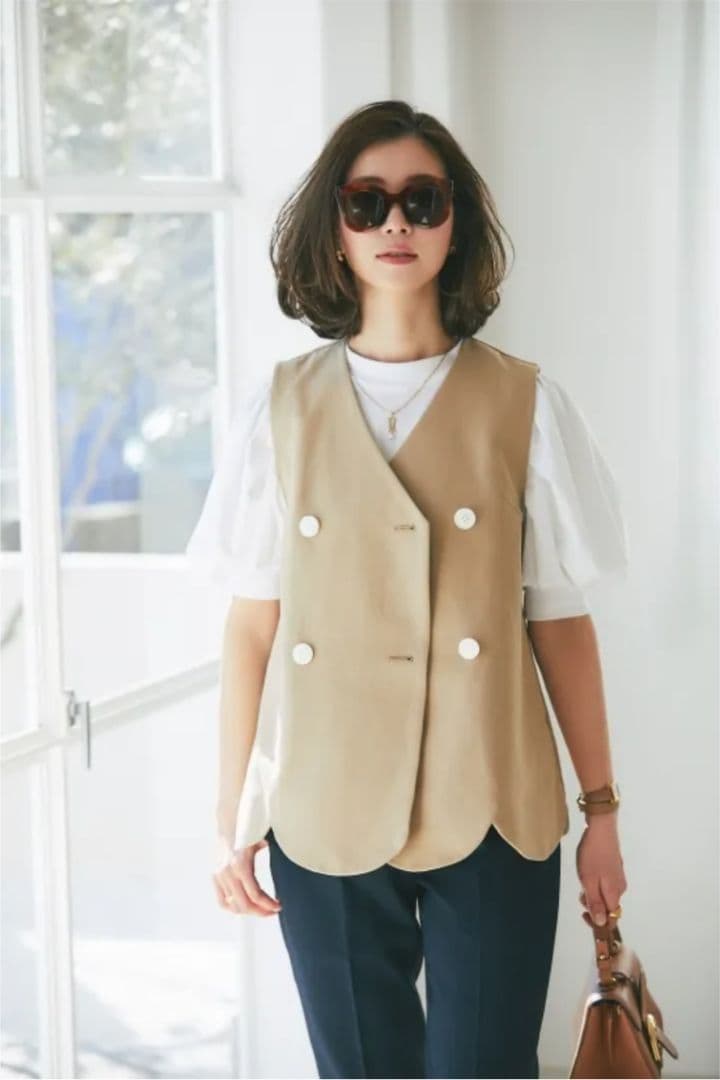 【オハニです】SEVENTEN セブンテン スカラップジレ ベージュ M