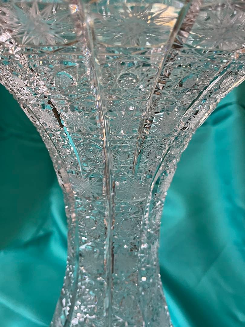 ボヘミアングラス フラワーベース 花瓶　高さ30 （チェコソロバキア製）