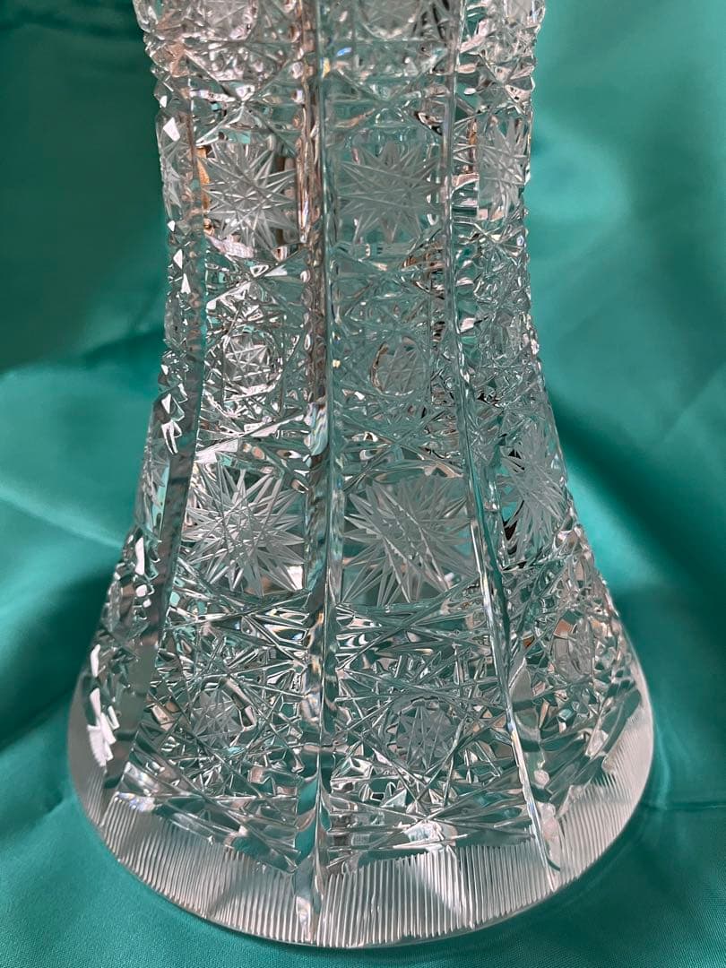 ボヘミアングラス フラワーベース 花瓶　高さ30 （チェコソロバキア製）