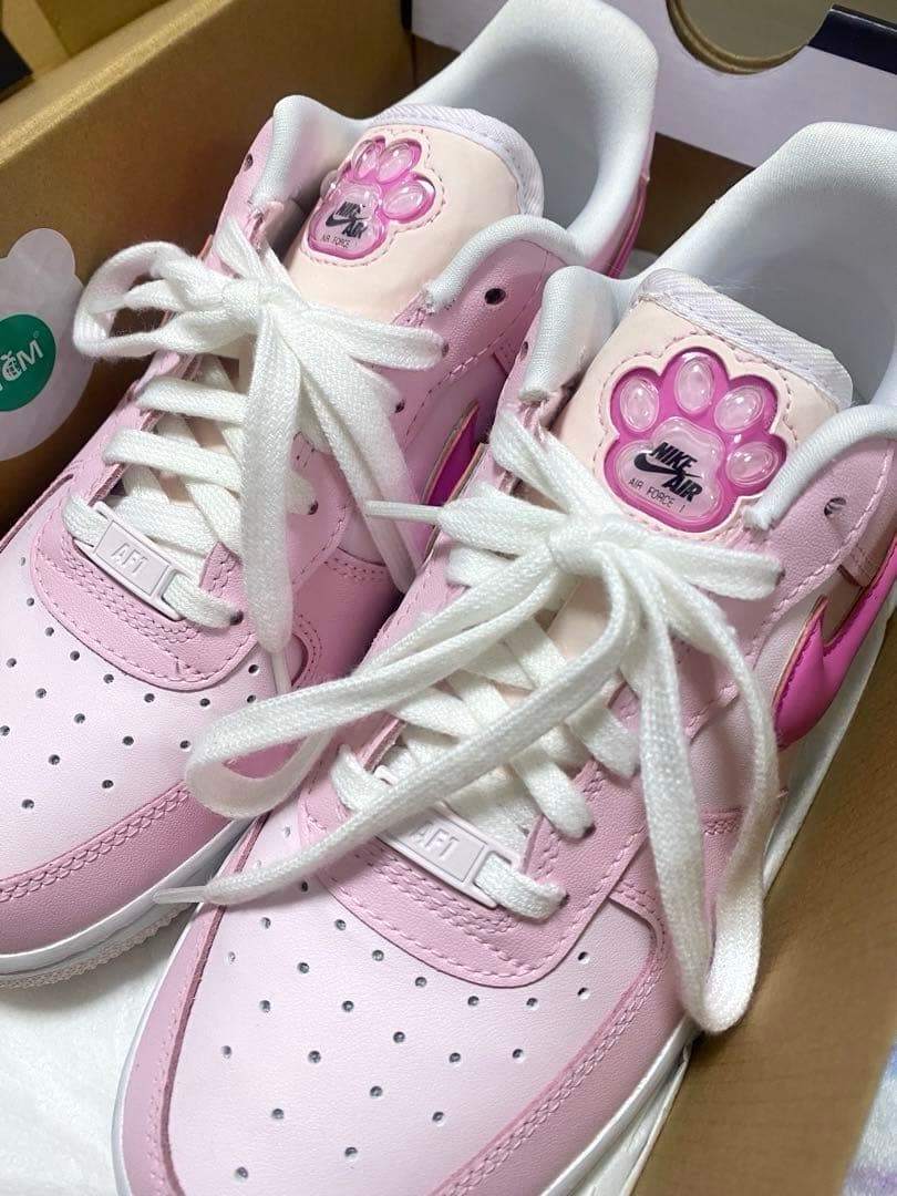 夢*★様 【箱付き】ナイキ エアフォース1 '07 LX ピンク