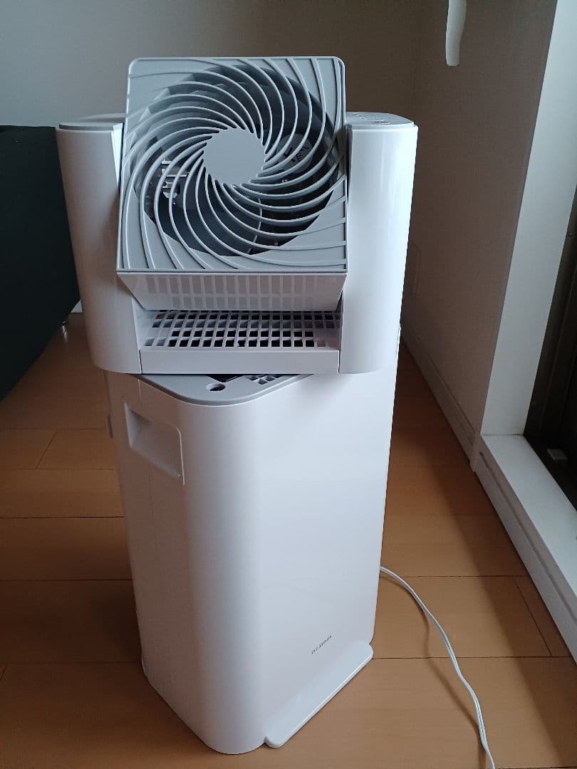 アイリスオーヤマ.サーキュレター衣類乾燥除湿機 IJD-150-WH
