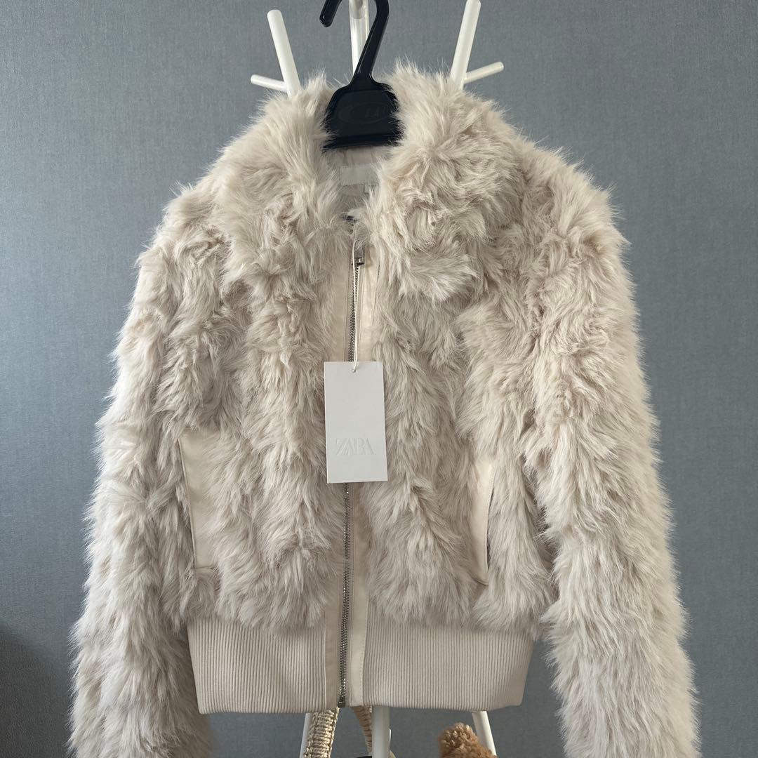 ZARA フェイクファーボンバージャケット　M 新品未使用