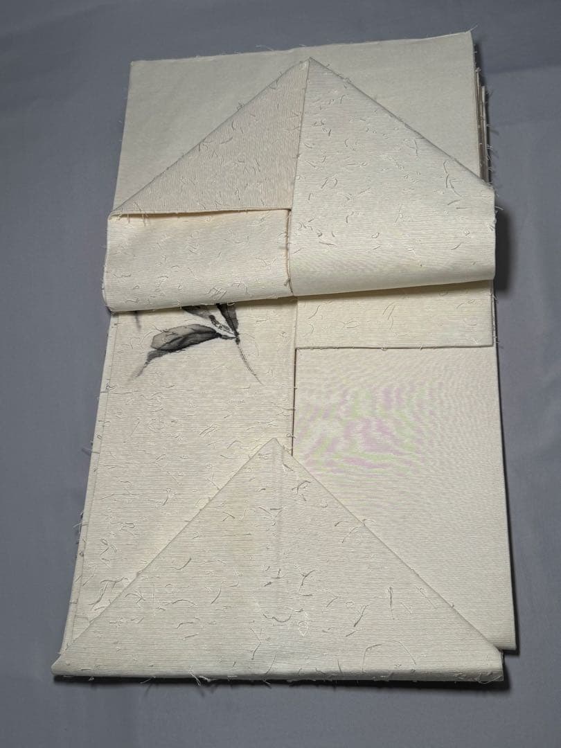 [美品] 髭紬　名古屋帯　正絹　お太鼓柄　雀　白練色　洒落帯　小紋　紬　無地