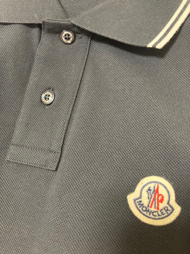 新品未使用　モンクレールMONCLER メンズポロシャツ　XS 黒