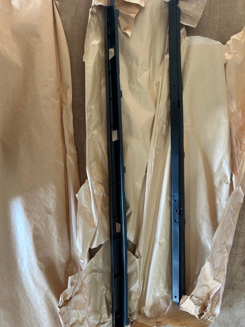 {新品未使用}90系ノア・ヴォクシーモデリスタサイドスカート 右側