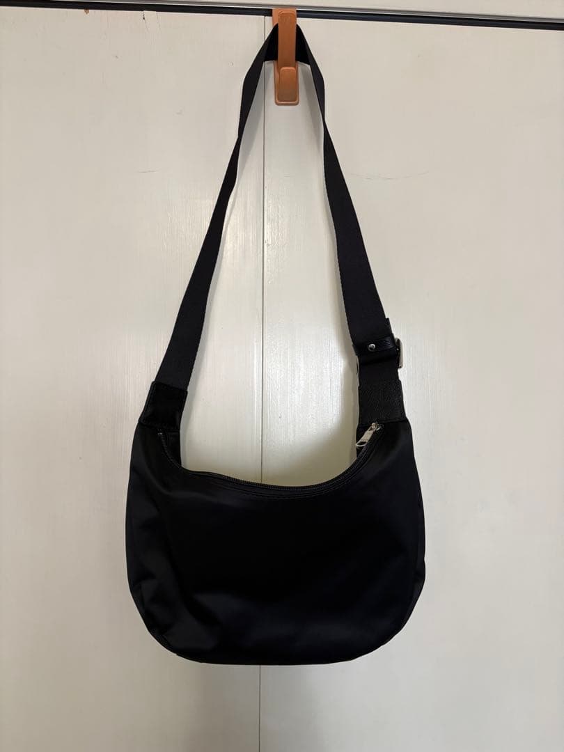 russet 黒 ナイロン　ショルダーバッグ 外ポケット付き