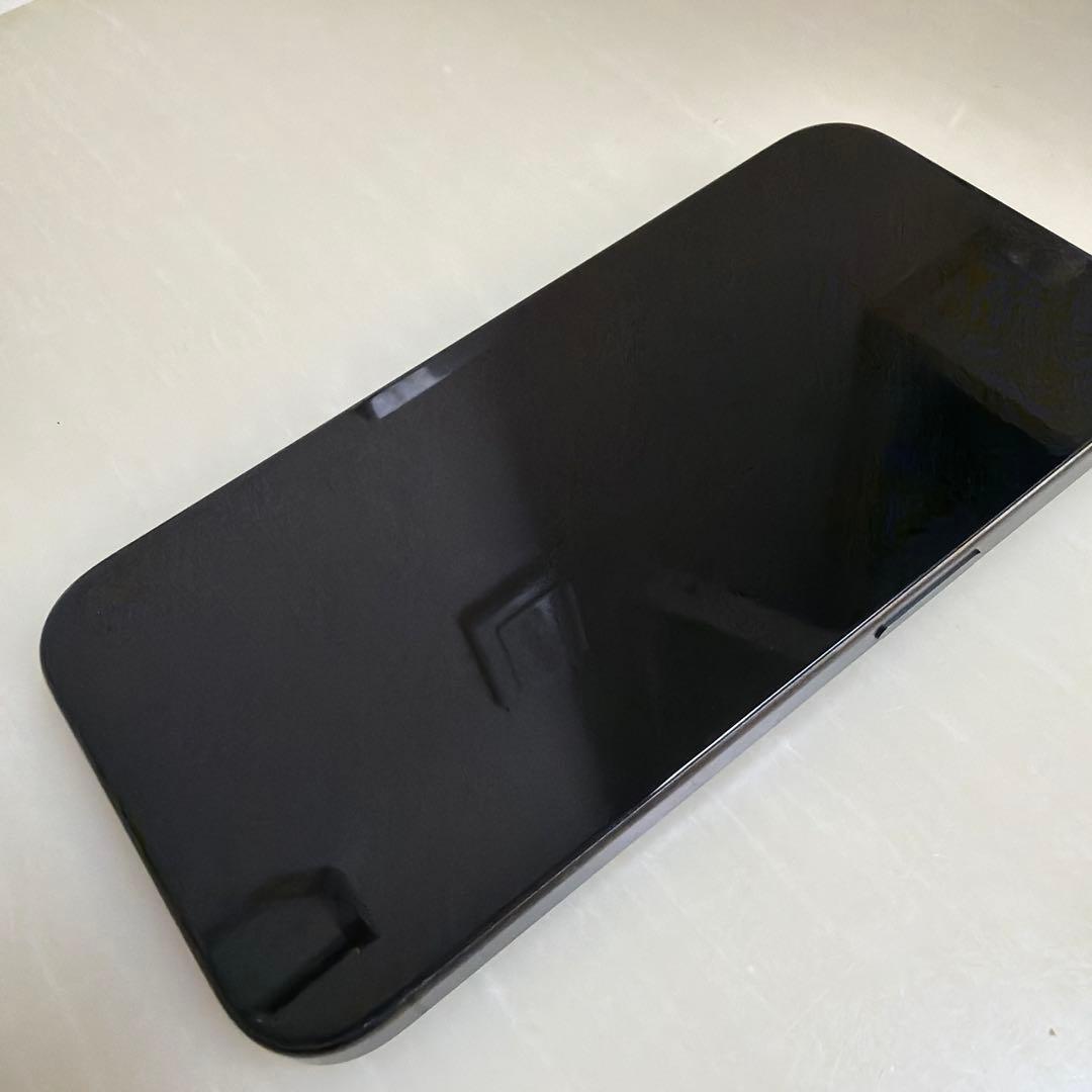 Apple iPhone 15 Pro ブラックチタニウム128gb 本体