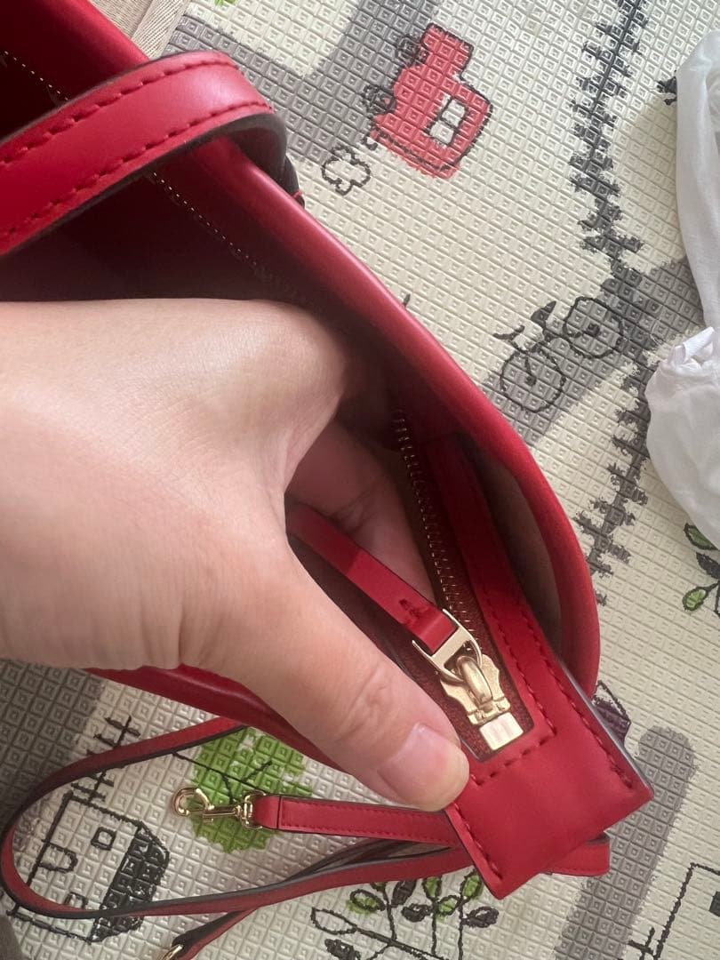 TORY BURCH レッド トートバッグ 中型（ 週末セール)