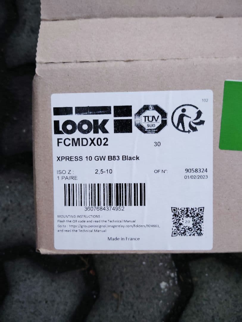 メル太郎　新品24 ZUMA黒系 168 フリースタイルスキー