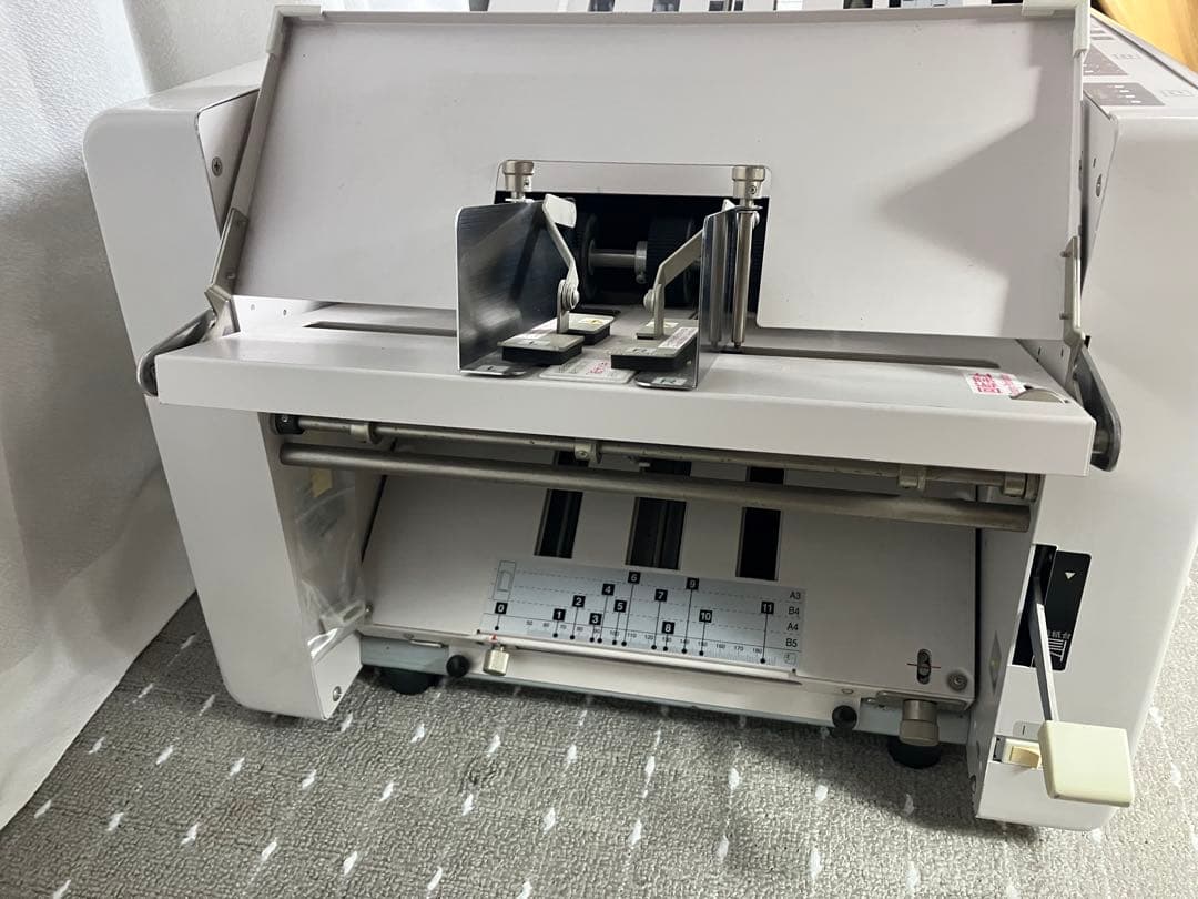 最終値下げ　NIPPO 紙折機 NP270 業務用 オフィス用 自動紙折り機