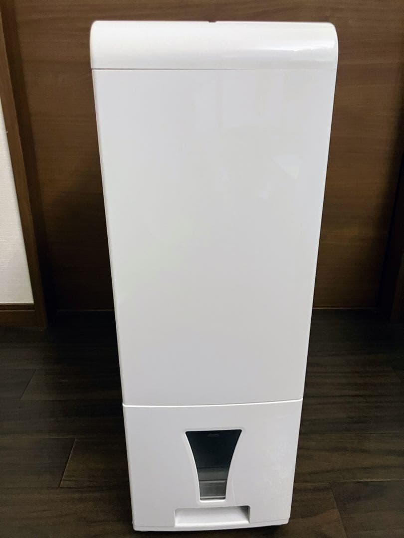 CORONA CD-H18A 除湿機 ホワイト　2024年製　コンプレッサー式