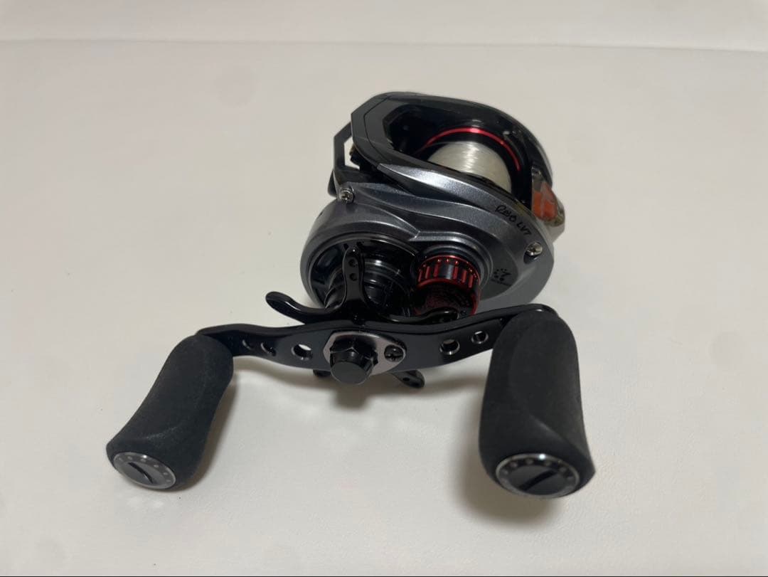 アブガルシア　REVO LV7 ベイトリール