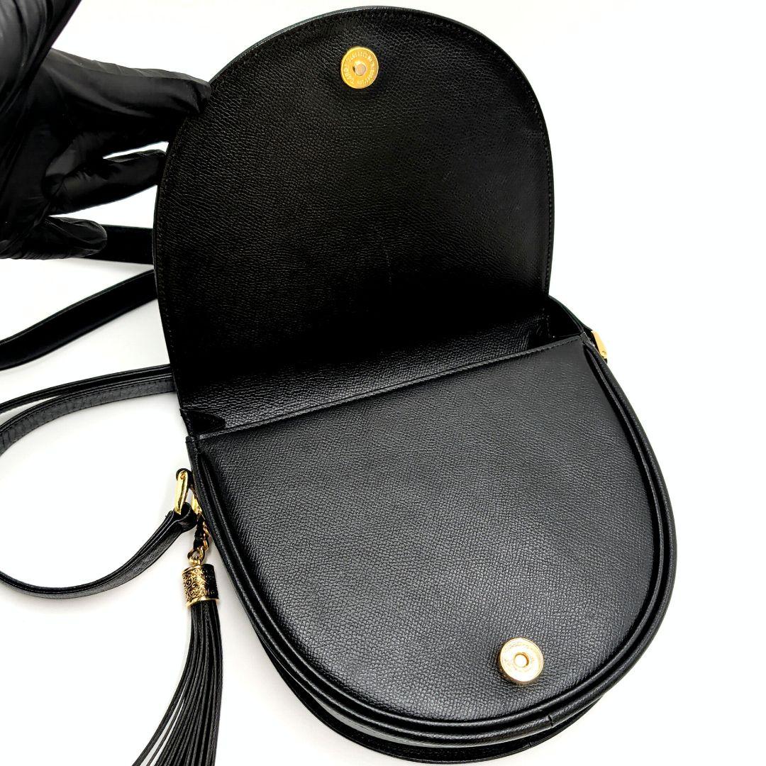 未使用 ヴァレンティノガラヴァーニ ショルダーバッグ フリンジ 本革 ブラック