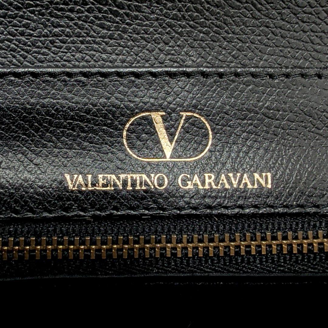 未使用 ヴァレンティノガラヴァーニ ショルダーバッグ フリンジ 本革 ブラック