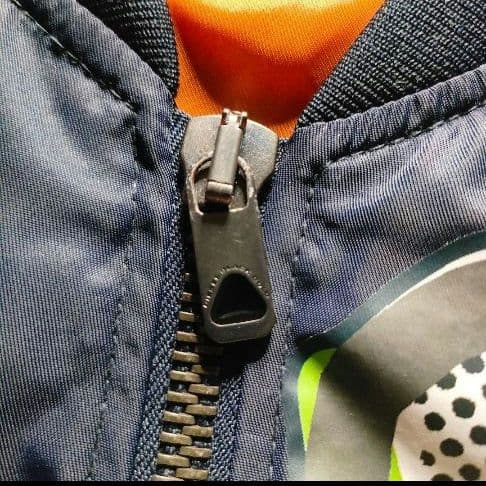 入手困難 限定モデル DIESEL フライトジャケット MA-1 アウター 紺色