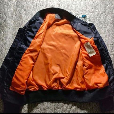 入手困難 限定モデル DIESEL フライトジャケット MA-1 アウター 紺色