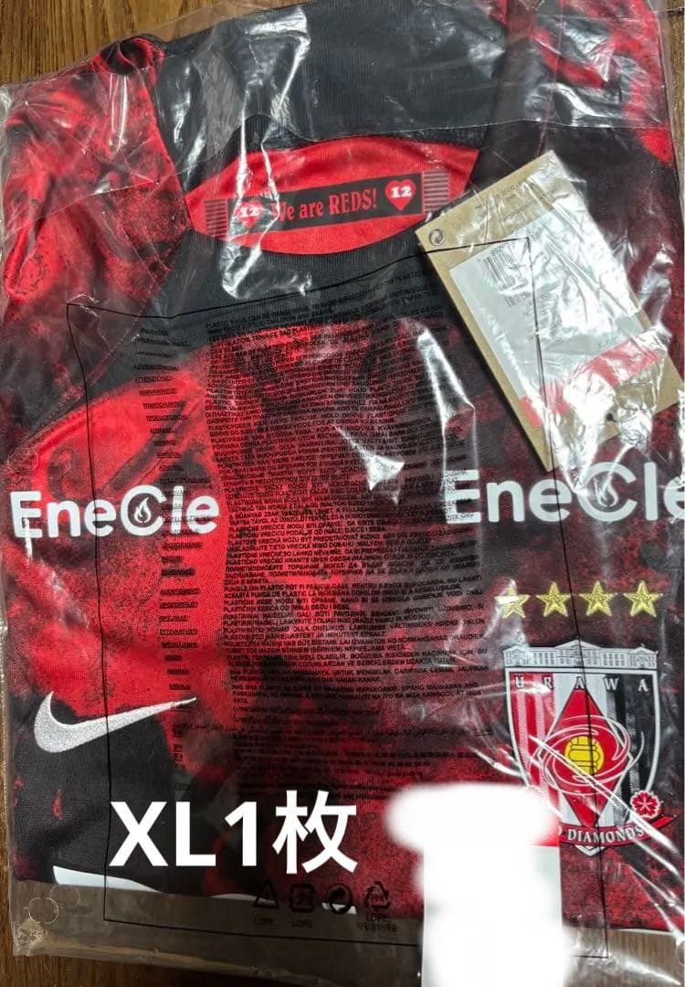 浦和レッズ　ユニフォーム　キーホルダー