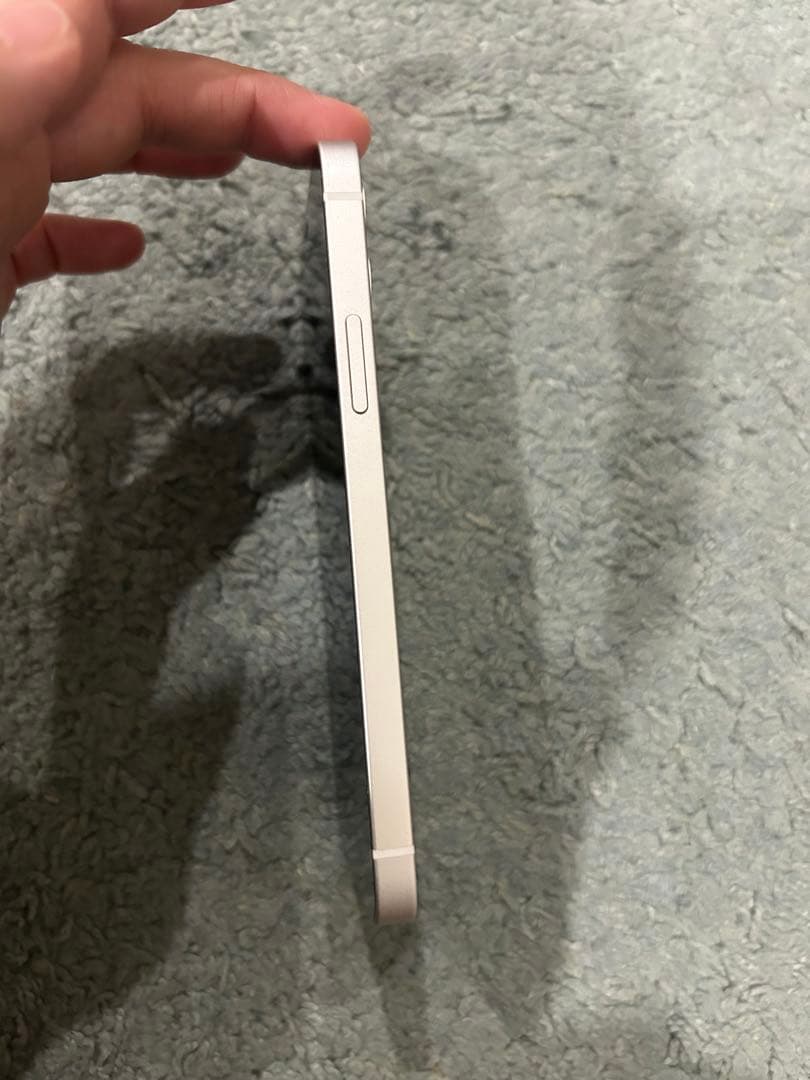 Apple iPhone 12ホワイト 本体 64GB 最大容量99%