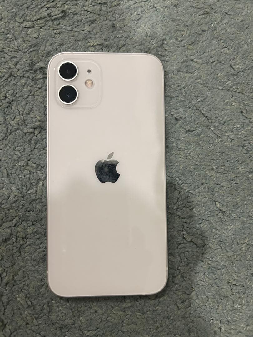 Apple iPhone 12ホワイト 本体 64GB 最大容量99%